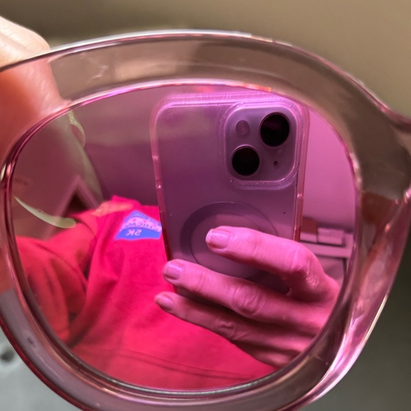 Peepers pink reading sunglasses. 1.50 Readers - Picture 2 of 2